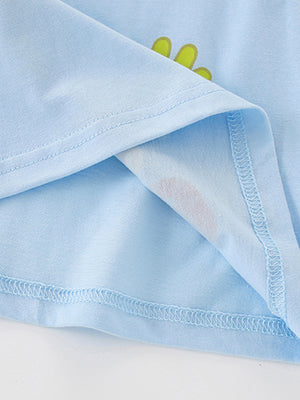 Light blue cotton t-shirt with cartoon farm print detail.