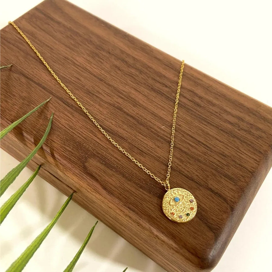 gold necklace with 21.7 inches and clasp
