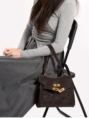 crossbody bag in dark brown