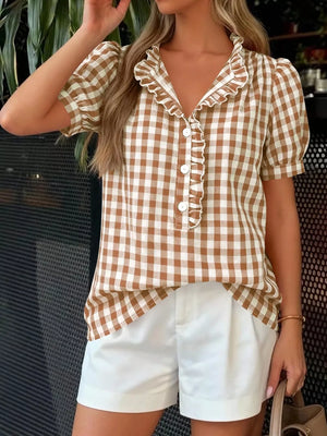blouse in black with gingham and buttoned