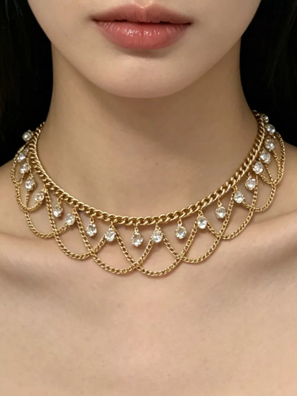 necklace in gold featuring 18K gold-plated and n/a fit