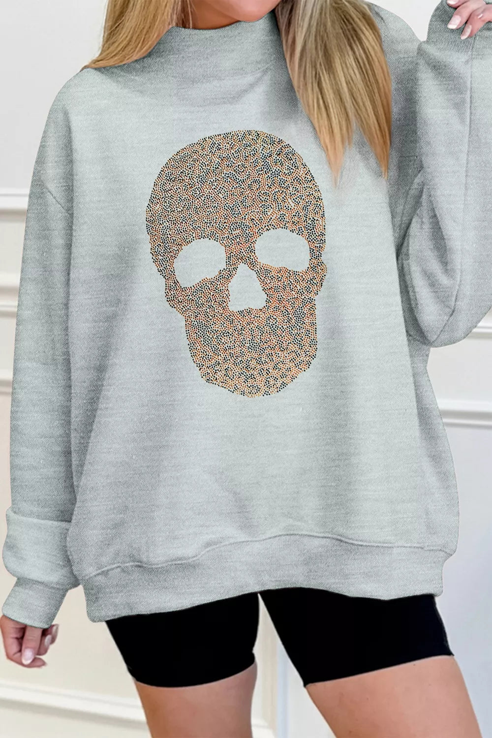 Gray sweatshirt with hip-length and pullover