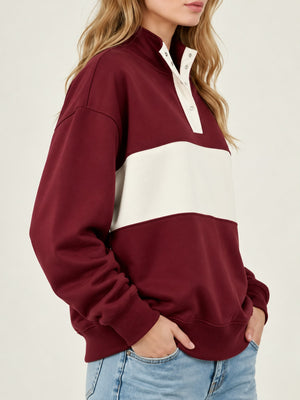 vintage-inspired sweatshirt in Light Blue with mock neck