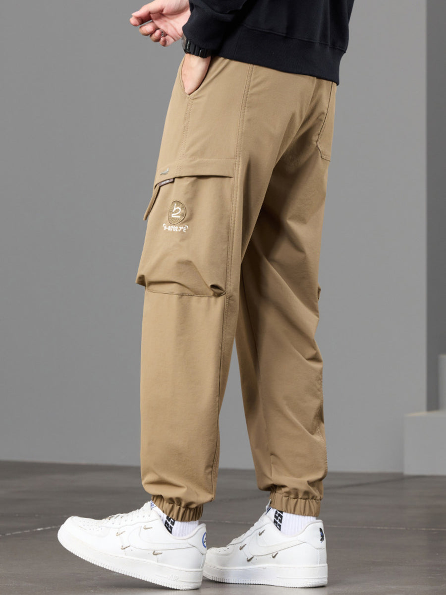 joggers in Green with pocketed and full-length