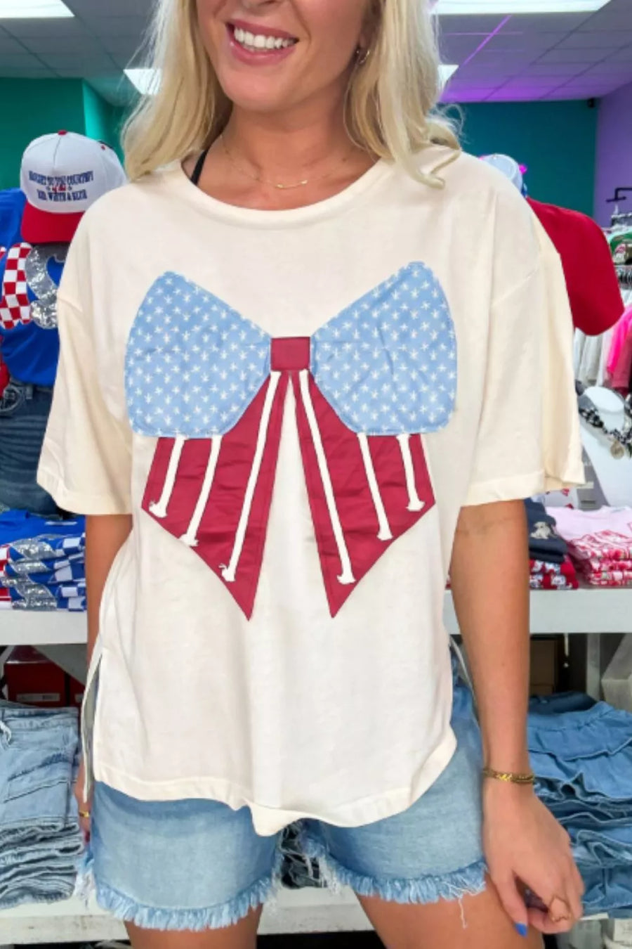 Loose Knit Vintage Flag Bow T-shirt in Cream