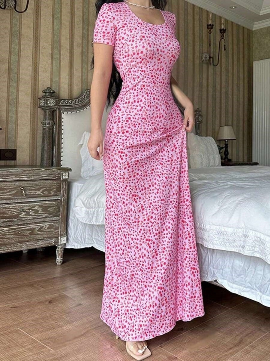 maxi dress in Black with ditsy floral and basic style