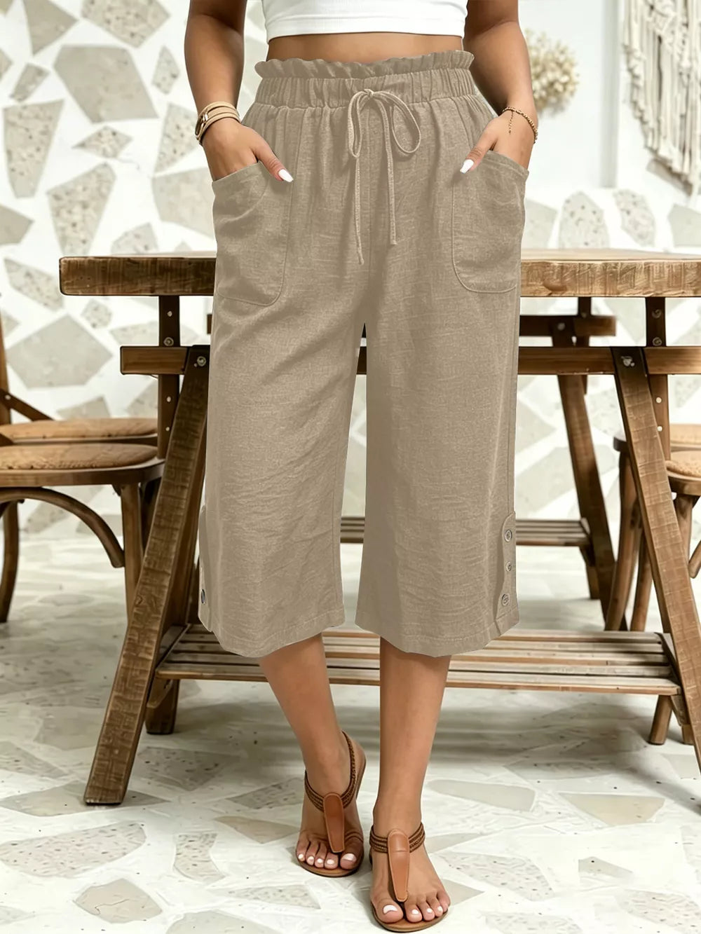 capri in Black with drawstring waist and capri