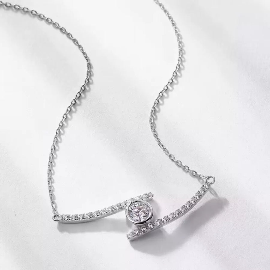 925 sterling silver,Moissanite Carat weight: 1ct Care instructions: Avoid wearin necklace in Silver with not applicable