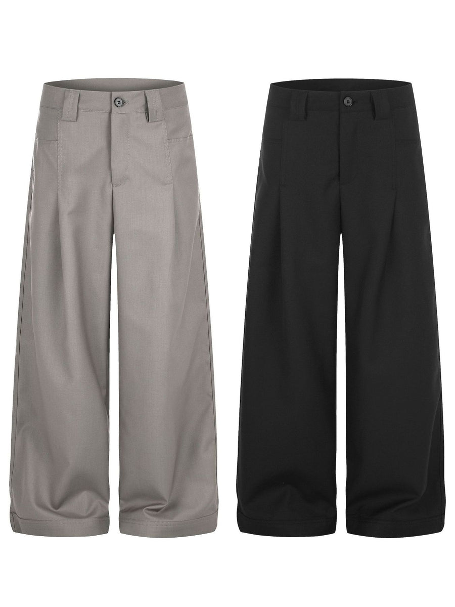 wide-leg pants in Black
