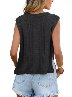 coastal sweater vest in mint green with round neck