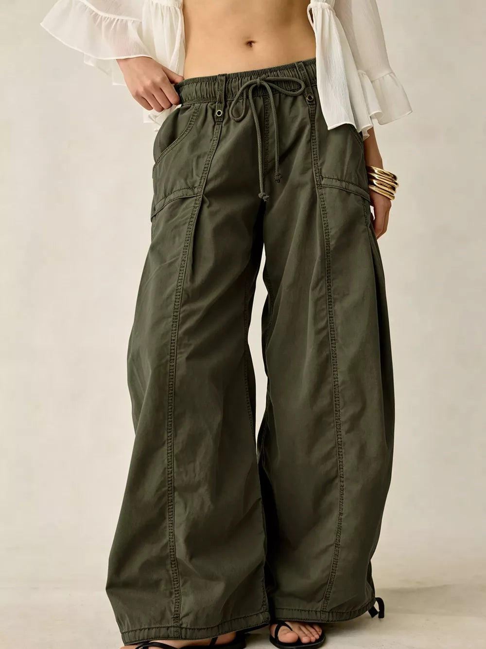 cargo pants in Red with high-waisted and full-length