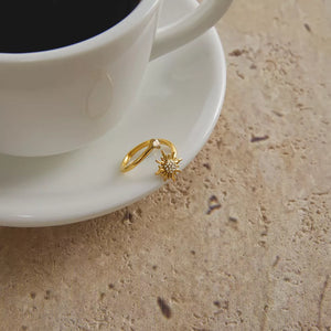 18k Gold-plated Zircon Sun Bypass Ring in clear with 18K gold-plated