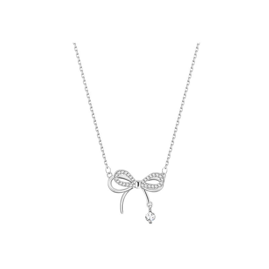 necklace in silver