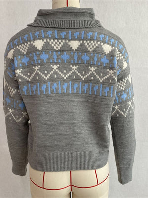 vintage-inspired polo sweater in Light Gray with collared