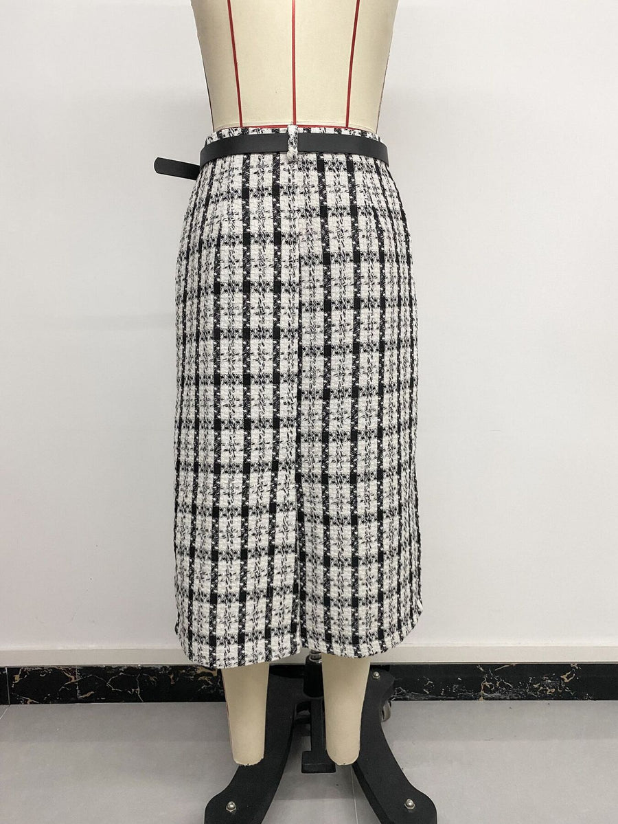 High-Waisted Tweed Plaid Midi Skirt in Black
