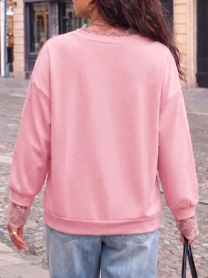 sweatshirt in White with lace trim and hip-length