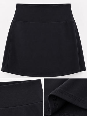 pleated skirt in Red with lightweight and mini