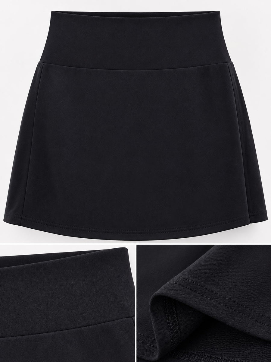 pleated skirt in Red with lightweight and mini