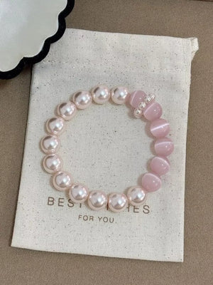 bracelet in pearl white with beaded and wrist-length