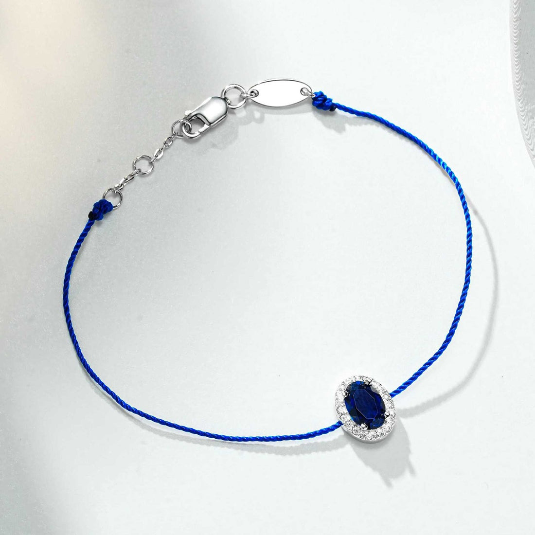 silver bracelet with wrist-length and lobster clasp