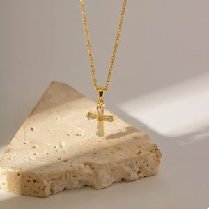 necklace in clear with cross pendant and princess length