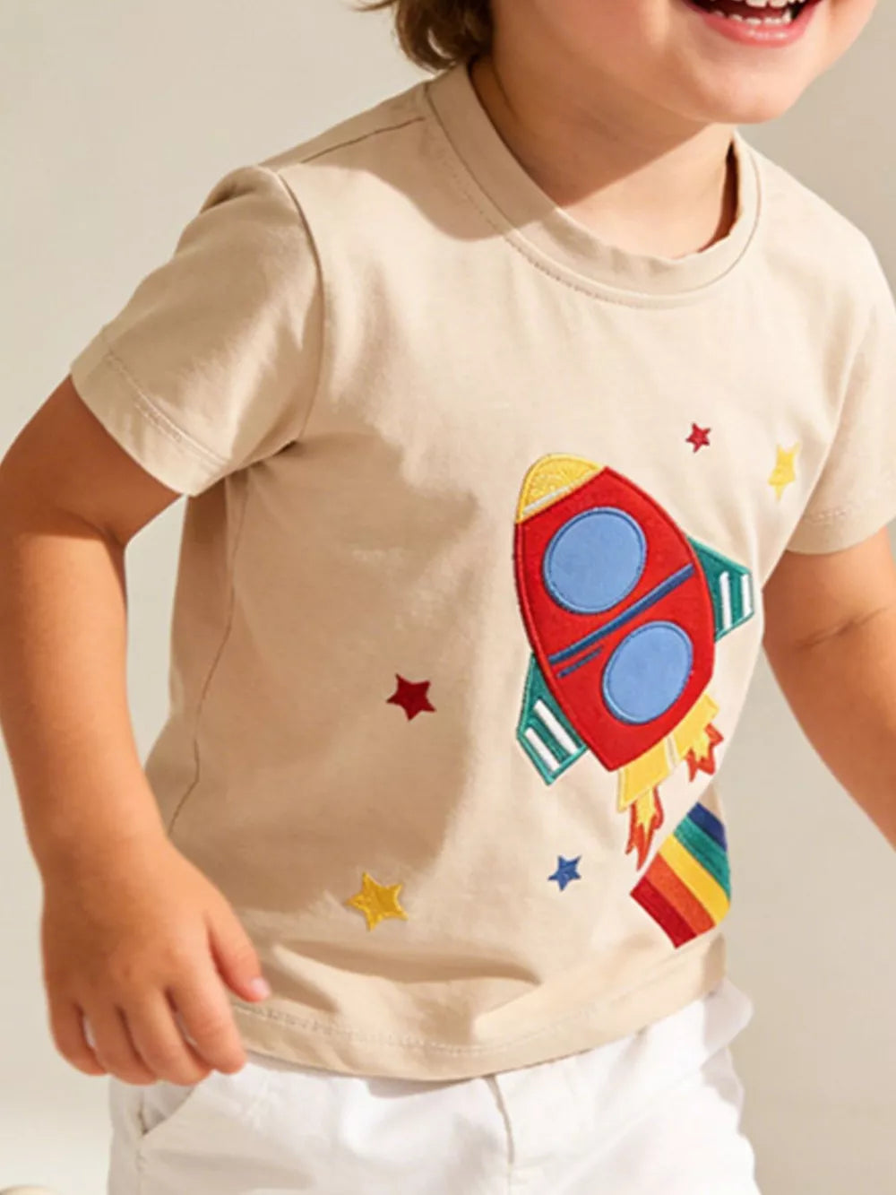 Toddler beige cotton t-shirt with rocket and star embroidery