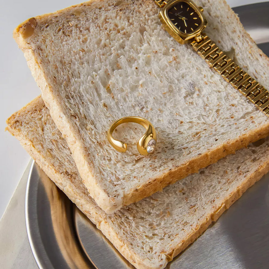 gold with ring with adjustable