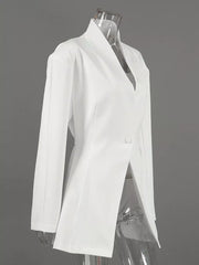 White blazer with long sleeves and long sleeve