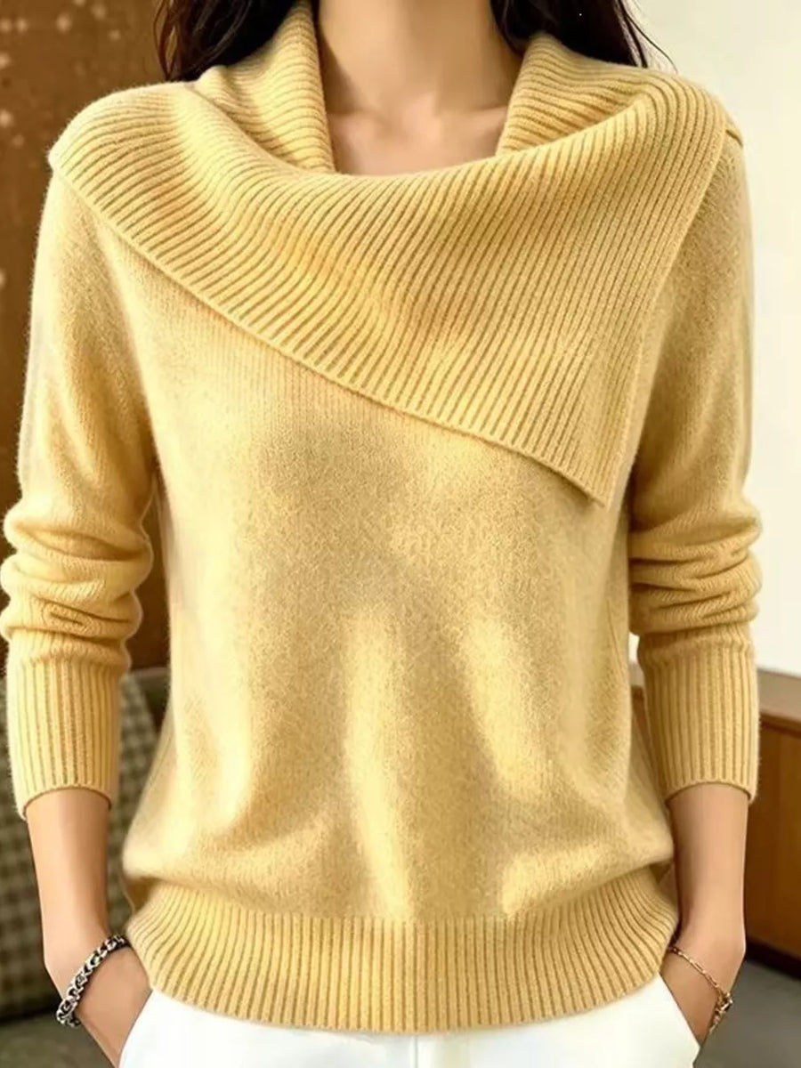 pullover sweater in Gray with collared and long sleeve