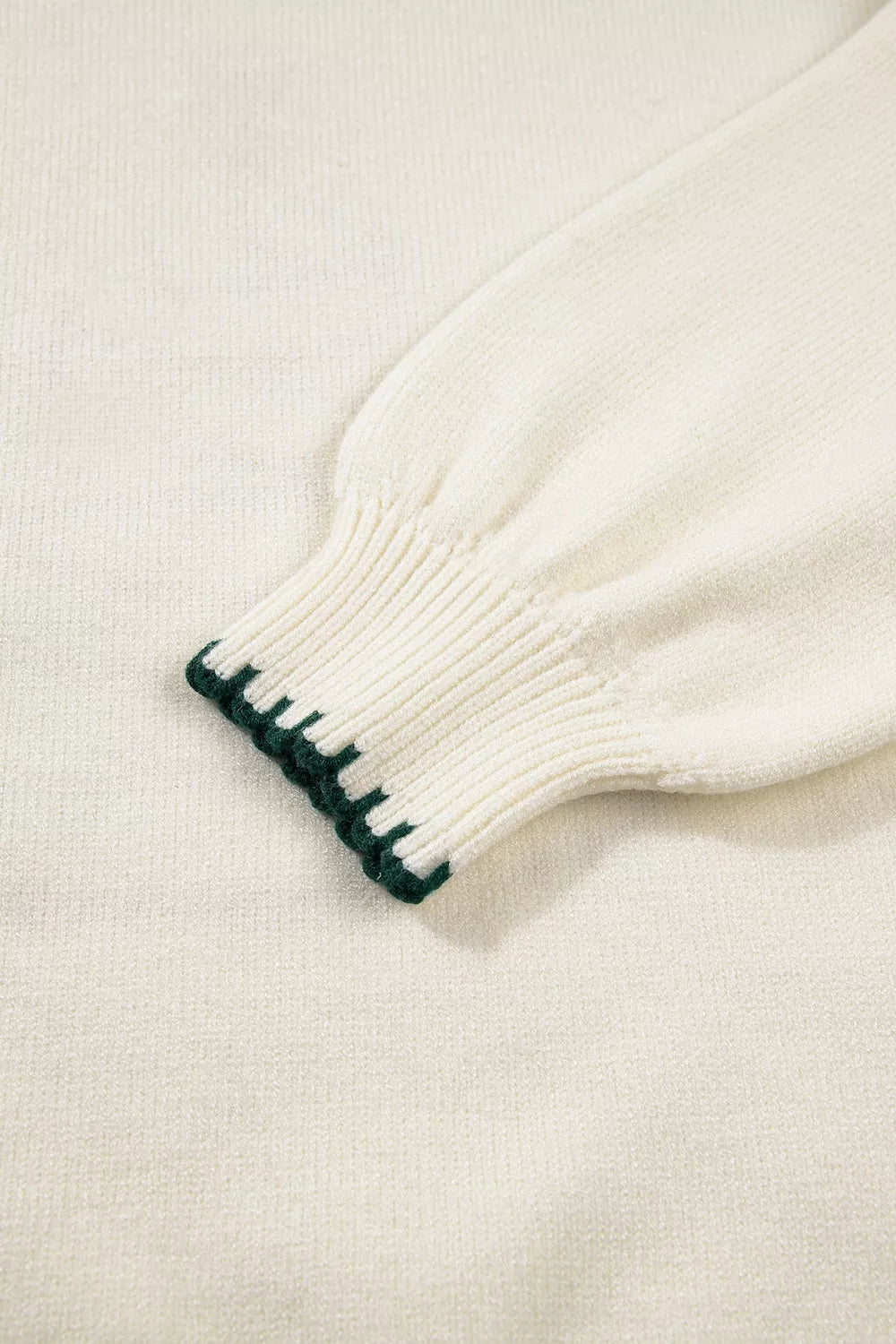 pullover sweater in ivory with basic style and hip-length