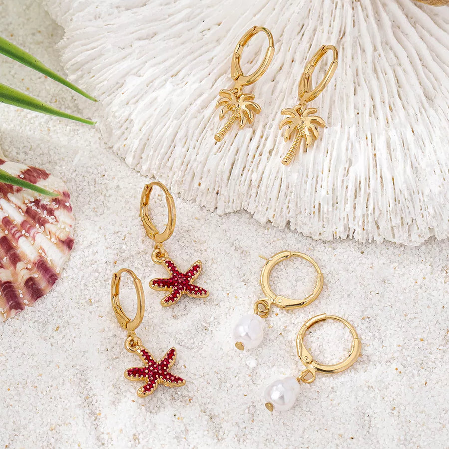 Synthetic Pearl, 18K Gold-Plated, Alloy, Rhinestone Care instructions: Avoid wea earrings in white with straight silhouette