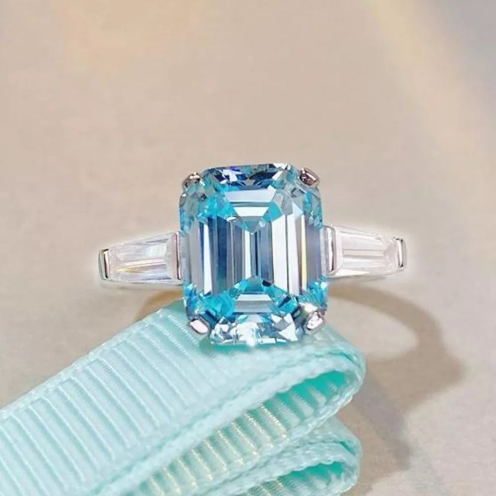 aquamarine ring with geometric and none