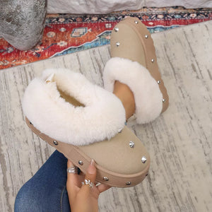 boots in Brown with studded and ankle-length