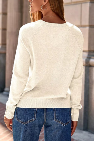 75% polyester, 20% acrylic, 5% polyamide Care instructions: Machine wash cold pullover sweater in White with regular