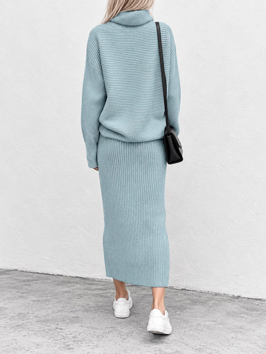 Blue sweater set with midi and pullover