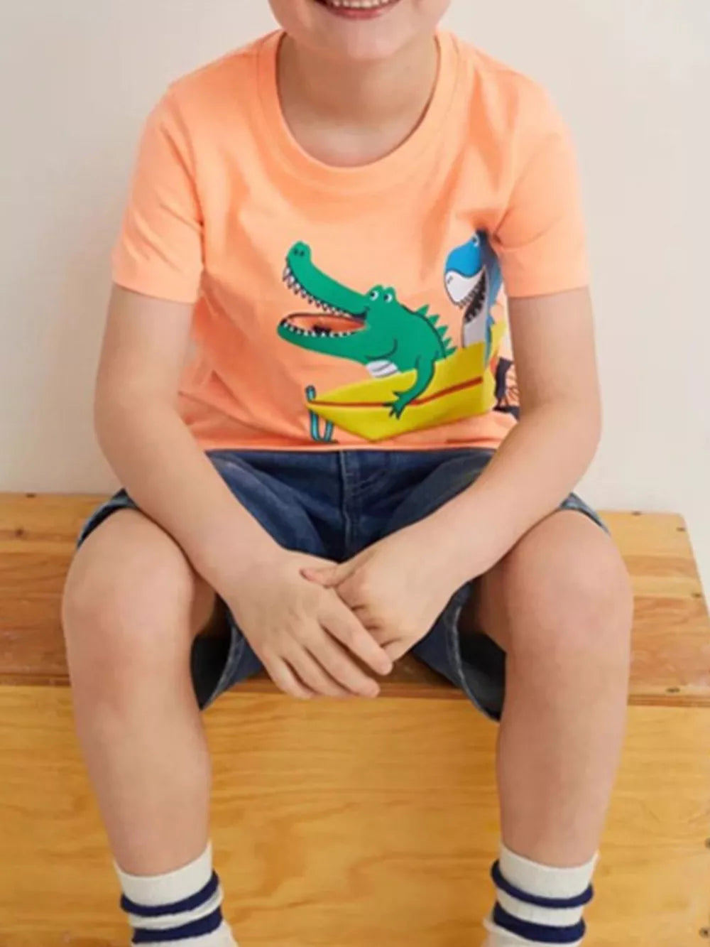 Toddler crew neck cotton t-shirt with crocodile surf print