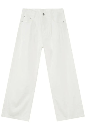 Ivory wide-leg denim trousers with pleats and a casual silhouette.