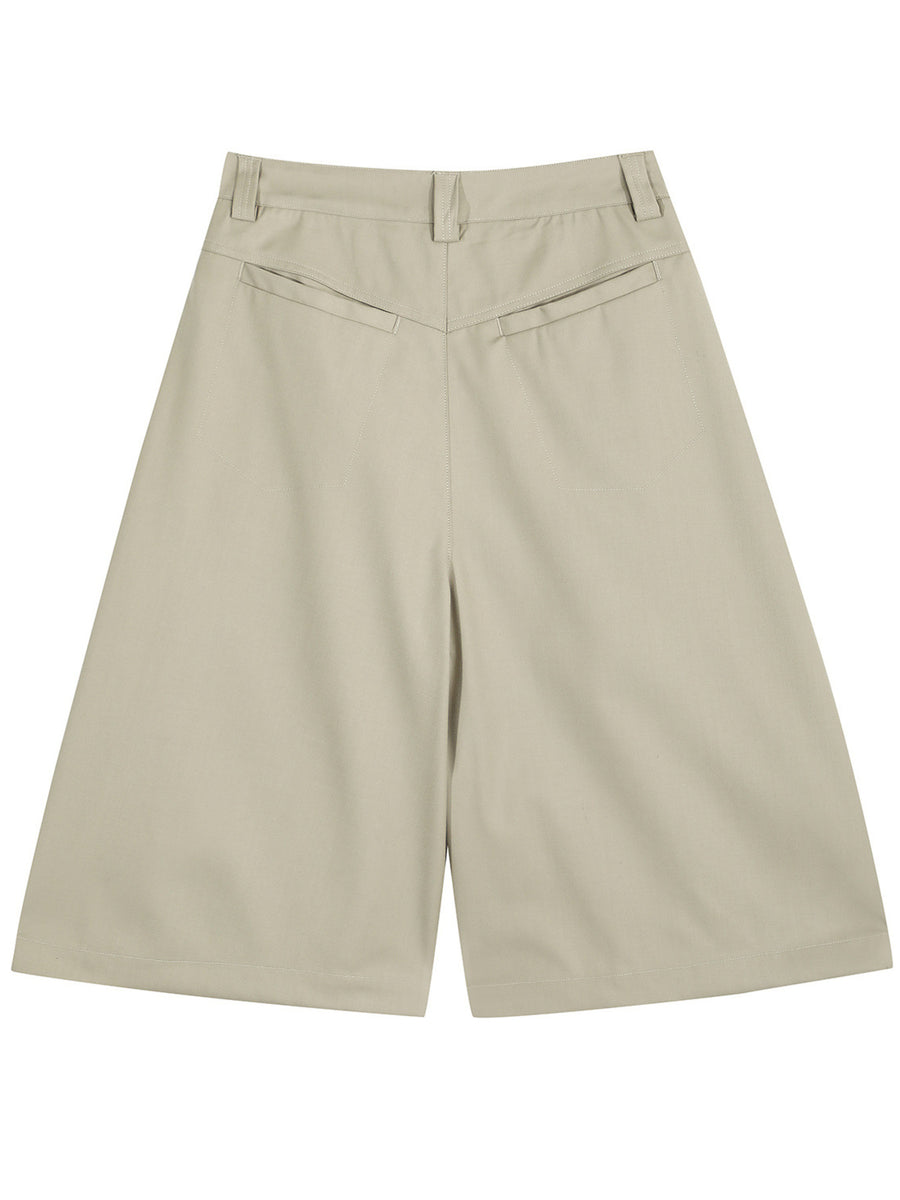 shorts in Black with side pockets and bermuda