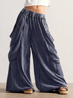 Oversized Wide-Leg Cargo Pants in Blue with pocketed