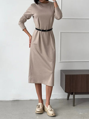 Round Neck Long-Sleeve Midi Dress in Black with stretch
