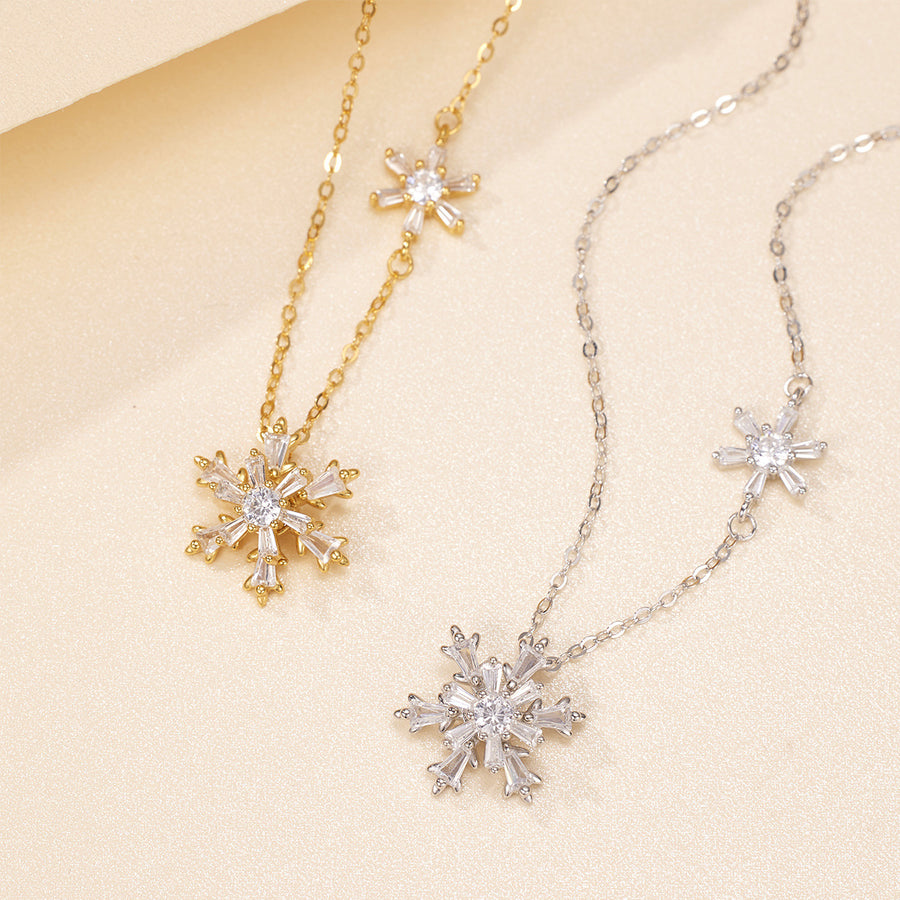 necklace in gold featuring snowflake pendant and N/A fit