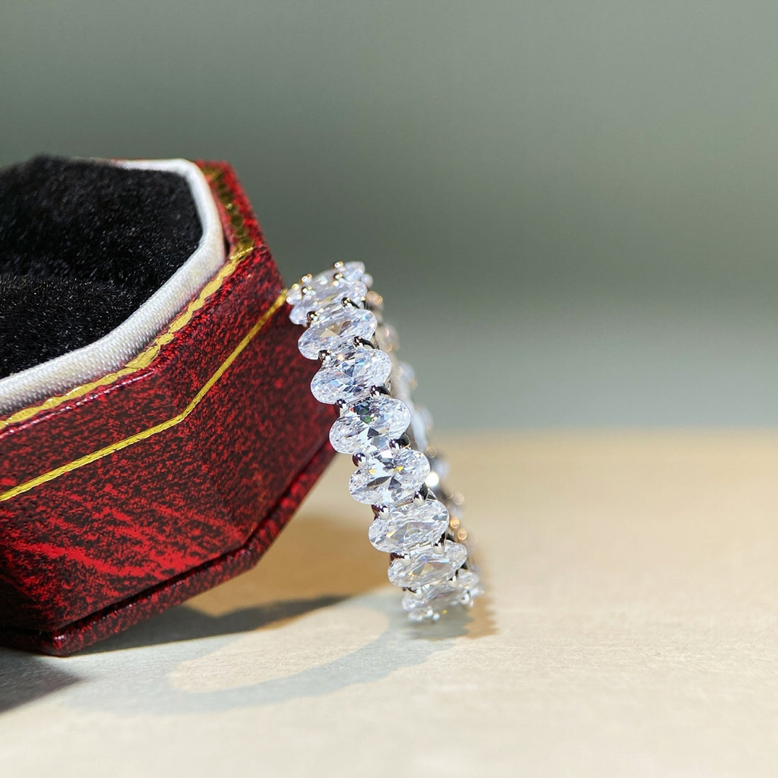 925 Sterling Silver Zircon Ring Style 10500182189 in silver with zircon stones
