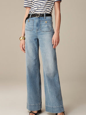 Light Blue jeans with full-length and button-front and zip-front