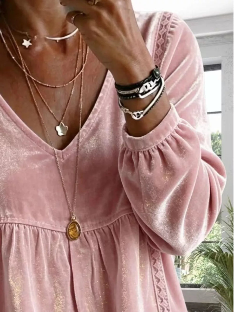 blouse in Burgundy with v-neck and long sleeve