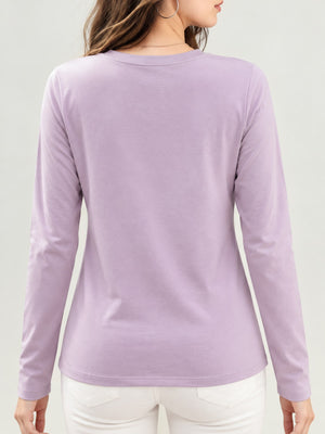 t-shirt in Black with embroidered and hip-length