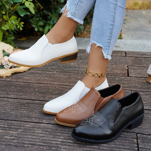 loafers in white featuring point toe and closed-toe fit