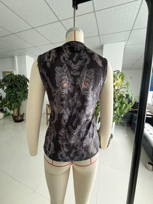 black tank top with zipper and sleeveless