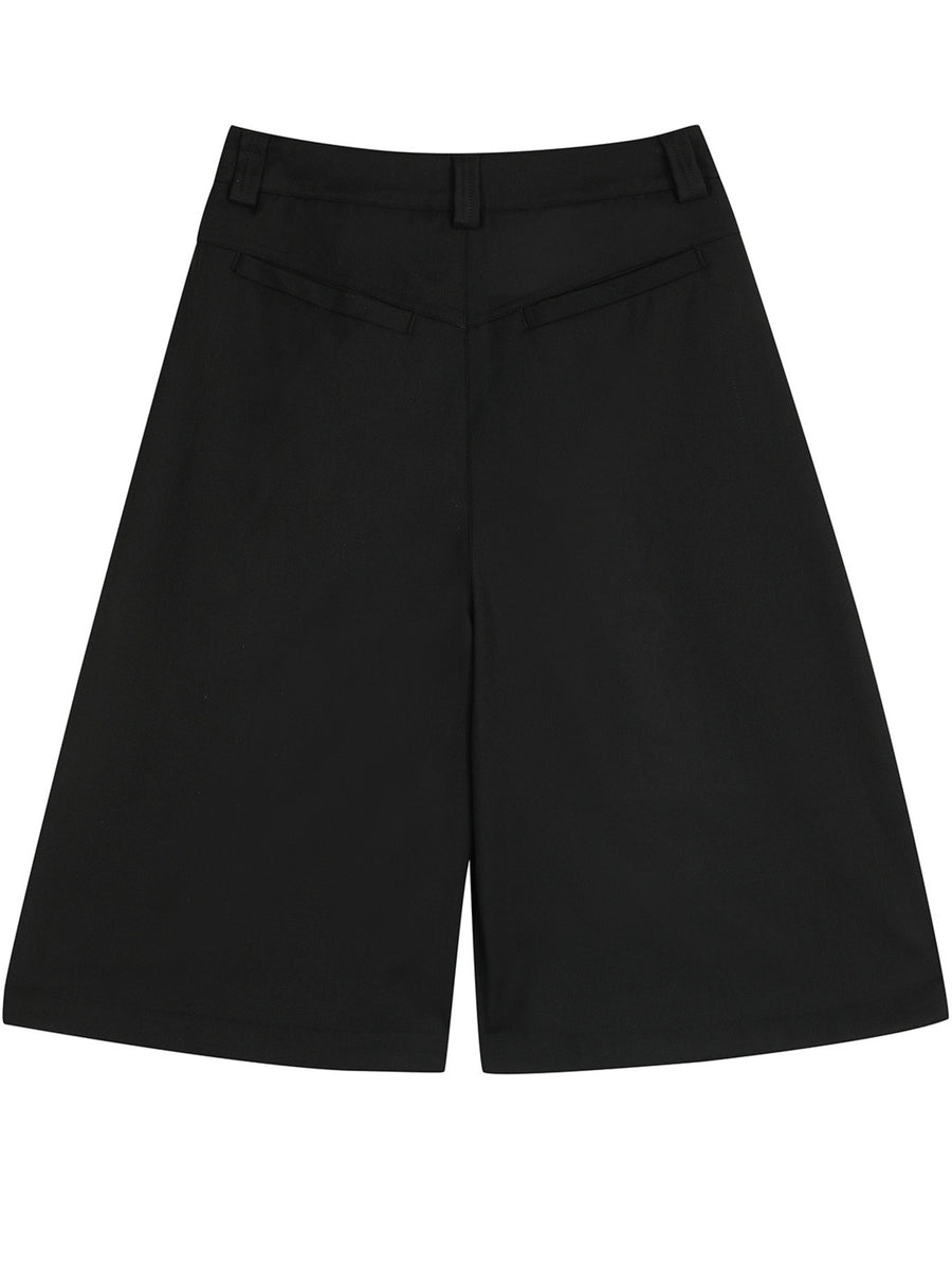 95%polyester,5%spandex Care instructions: Machine wash cold shorts in Black with wide-leg silhouette
