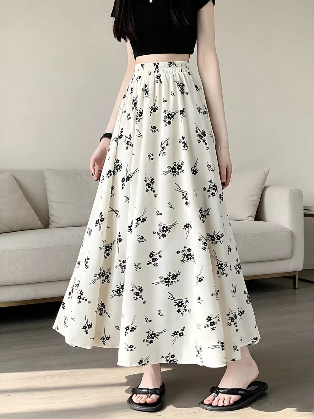 Black A-line skirt with maxi and elastic