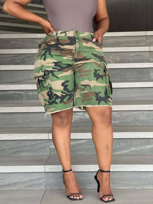 Camouflage Cargo Shorts With Raw Hem option 4